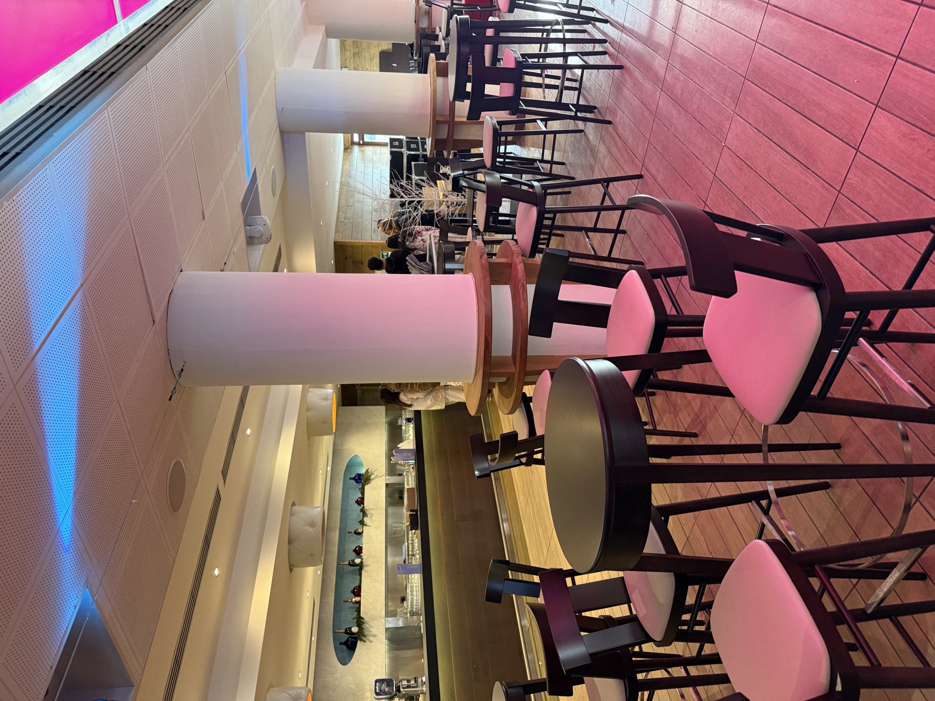 Bar and lounge fit-out