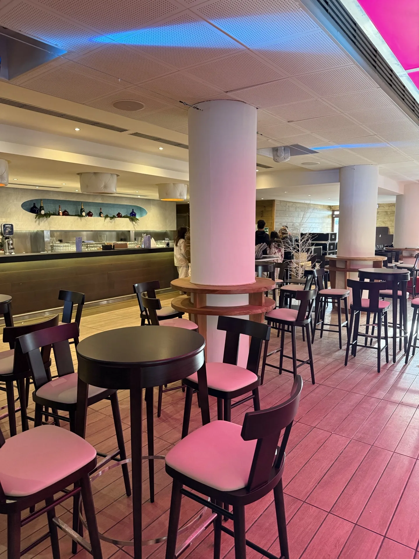 Bar and lounge bespoke joinery — hospitality interior fit-out by Martinelli Group